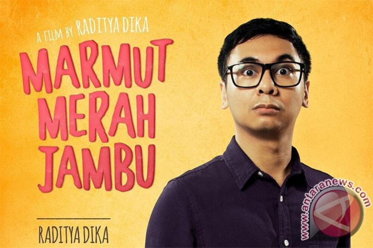 "Marmut Merah Jambu", kisah cinta pertama Raditya Dika