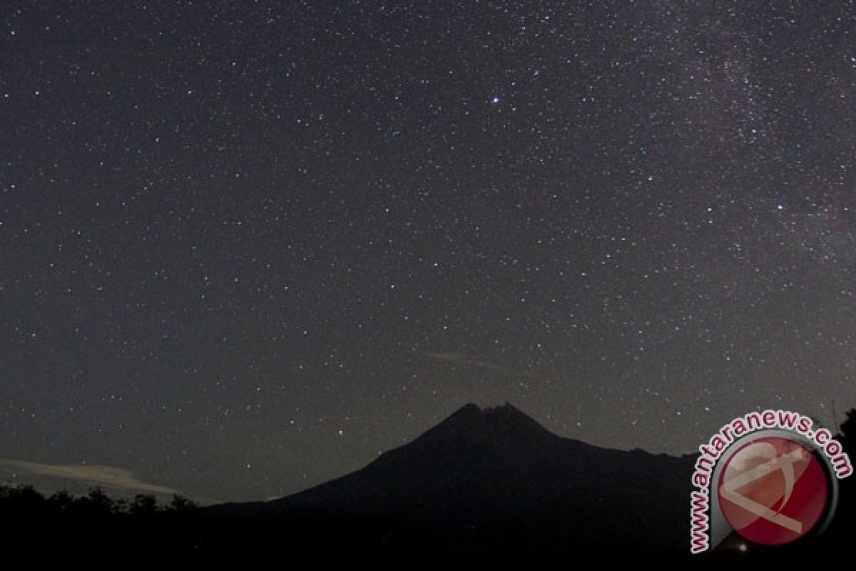 Ribuan warga Merapi upacara sedekah gunung