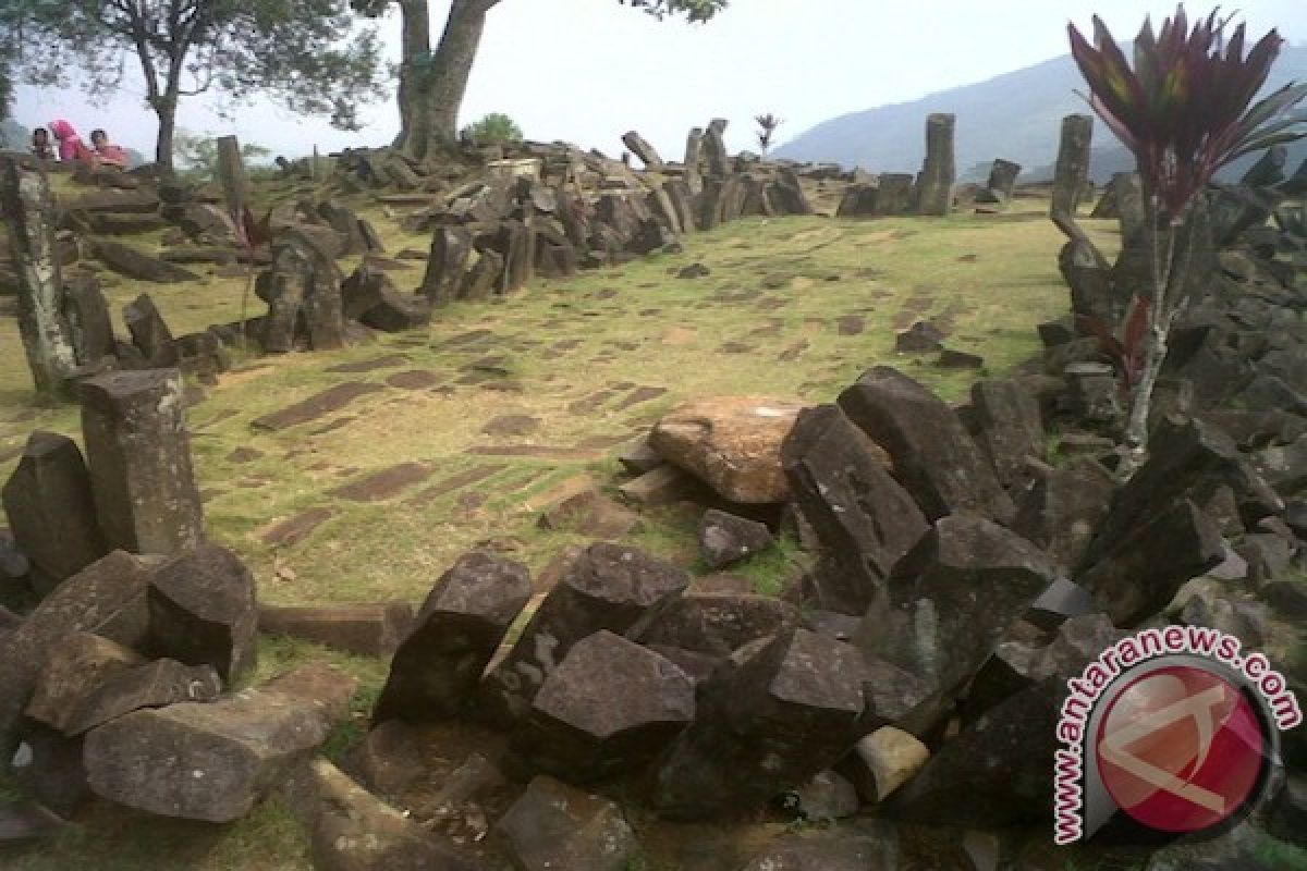 Penelitian permulaan Gunung Padang dihentikan