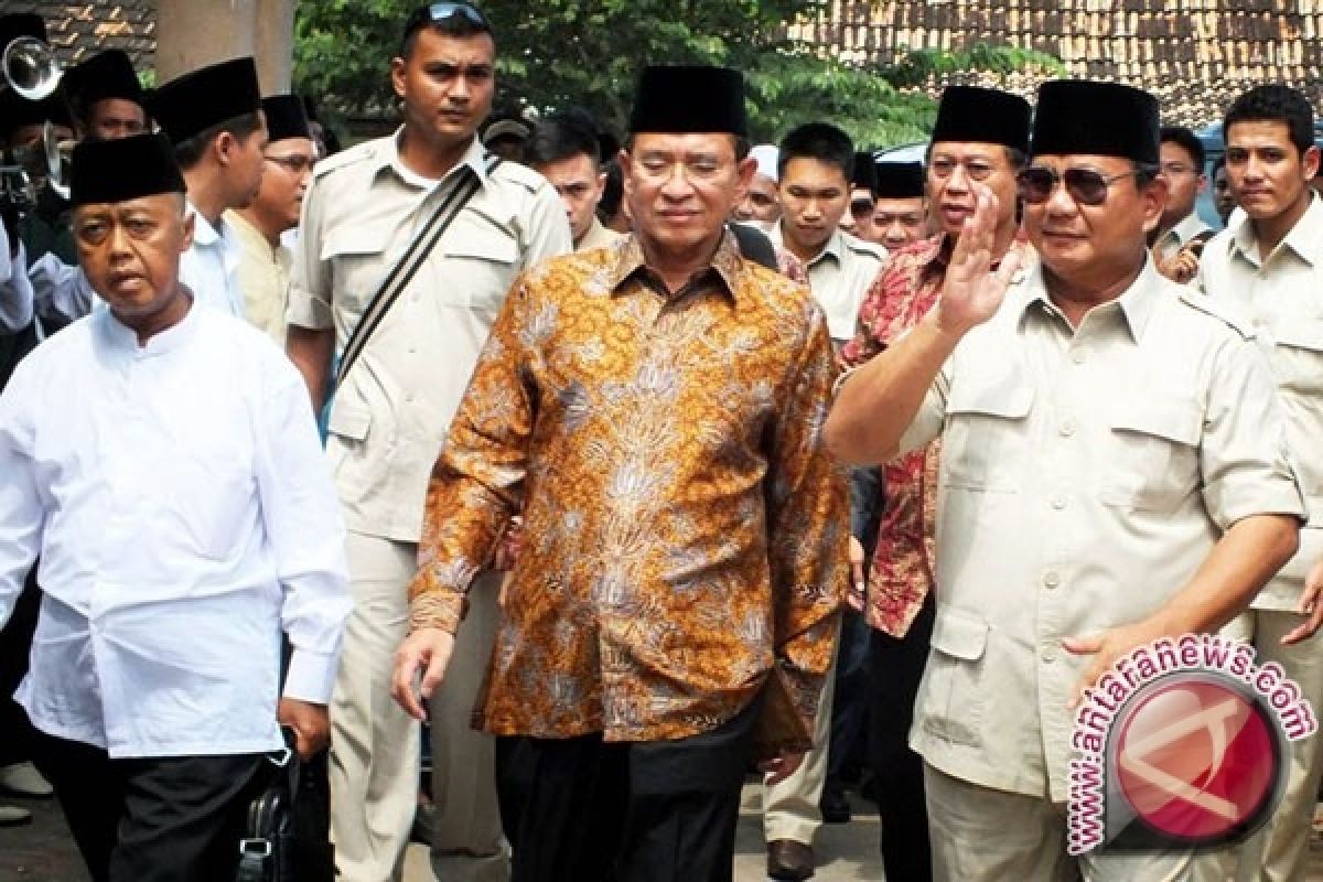 Prabowo Lauds Jokowi-JK Cabinet Lineup