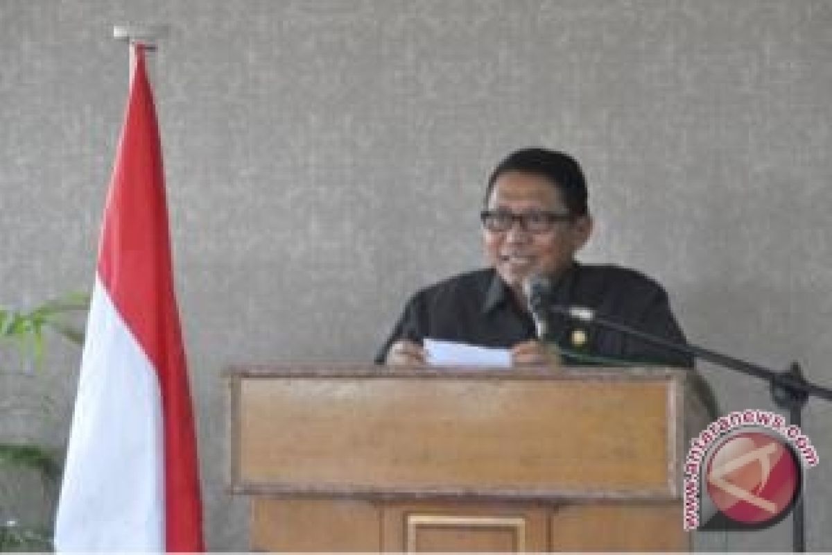 Bupati Gorontalo Berbagi Pengalaman Dengan 35 Legislator 