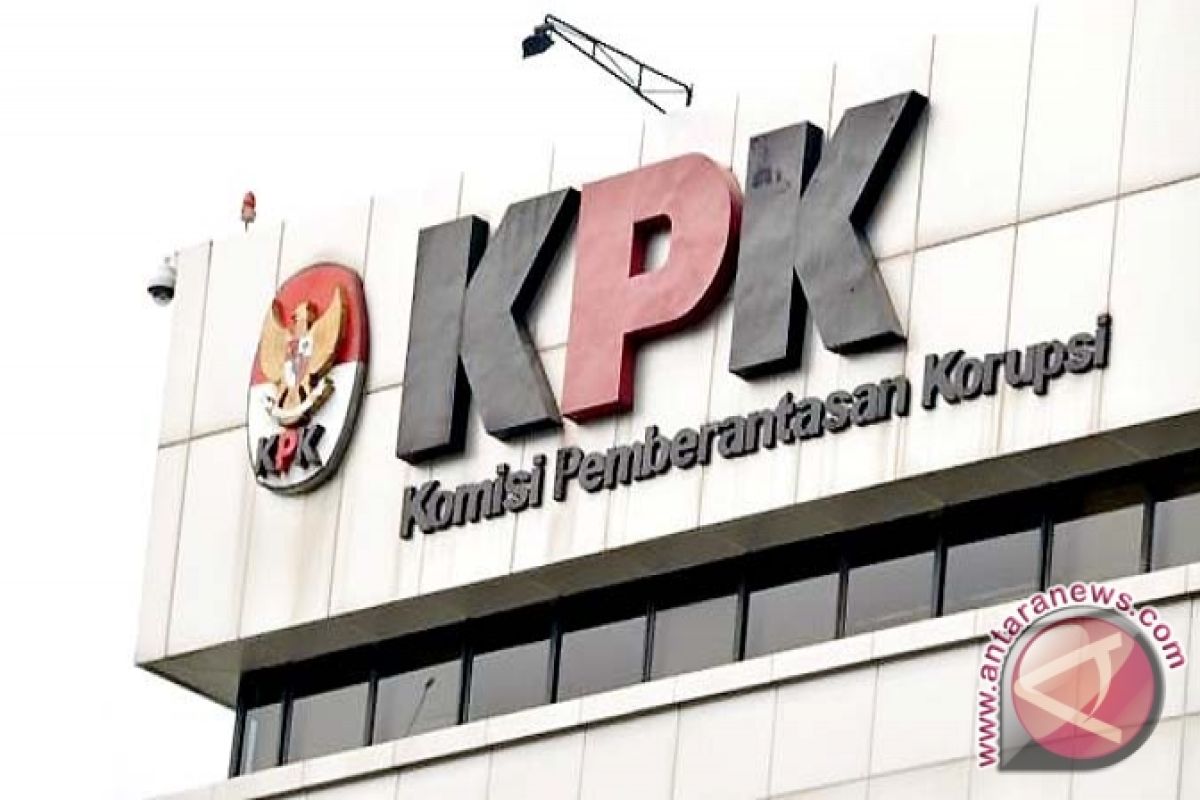 Pimpinan KPK Bantah Tetapkan Boediono Tersangka