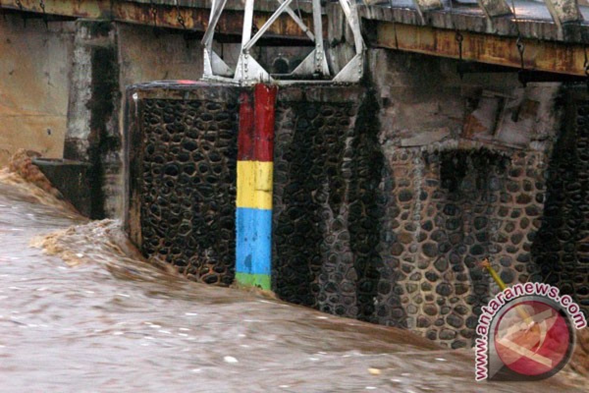 Bendung Katulampa siaga tiga banjir