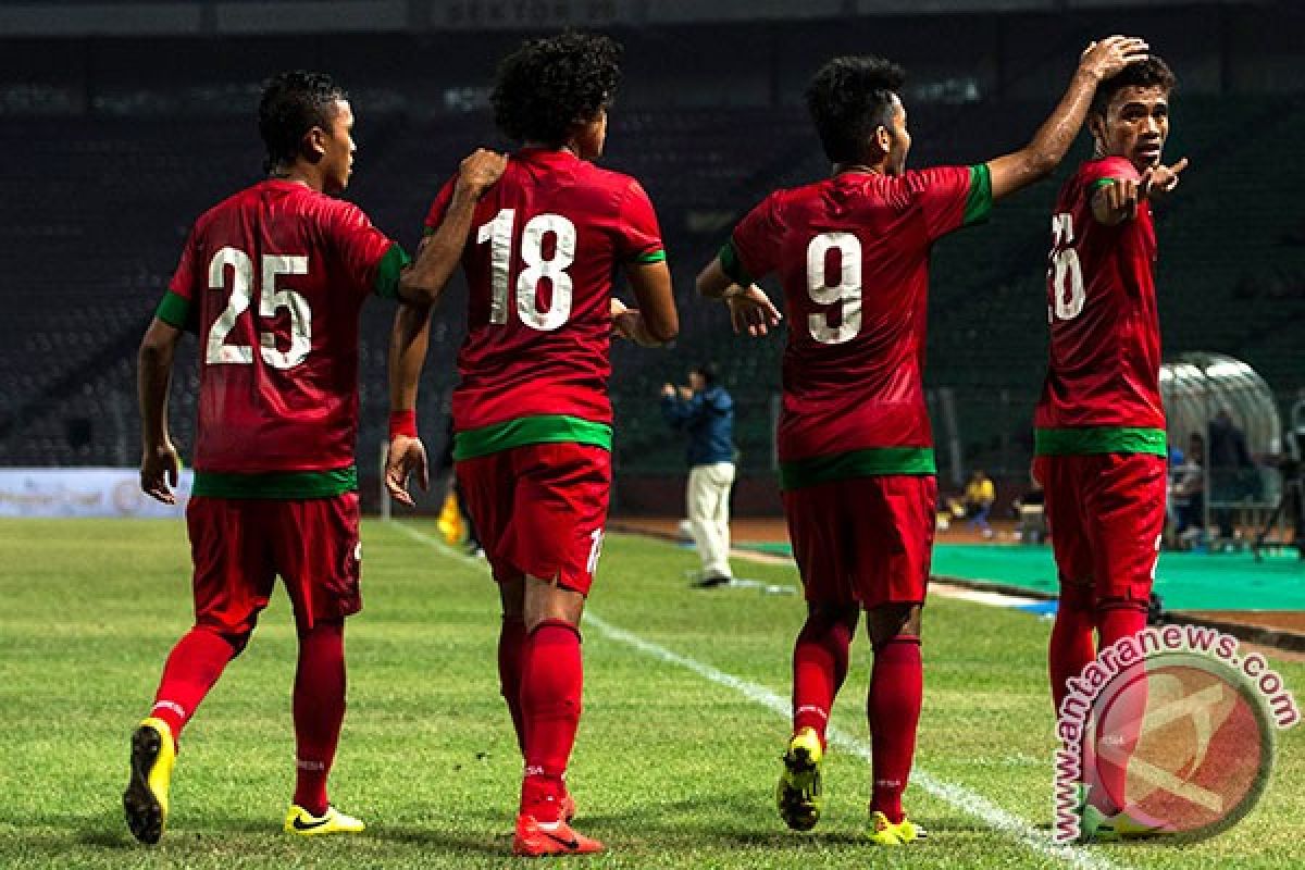 Asian Games (Soccer) - Indonesia, Laos compete to qualify in Group A