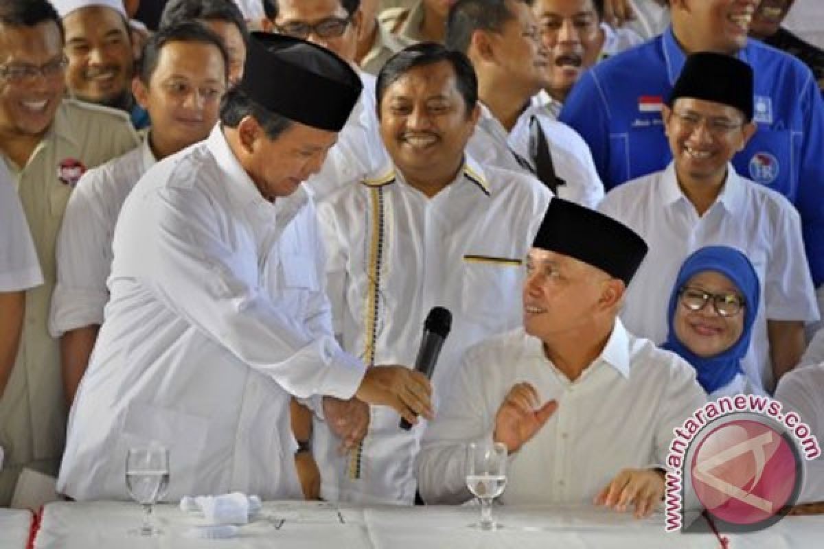 Hary Tanoesoedibjo anggota tim sukses Prabowo-Hatta