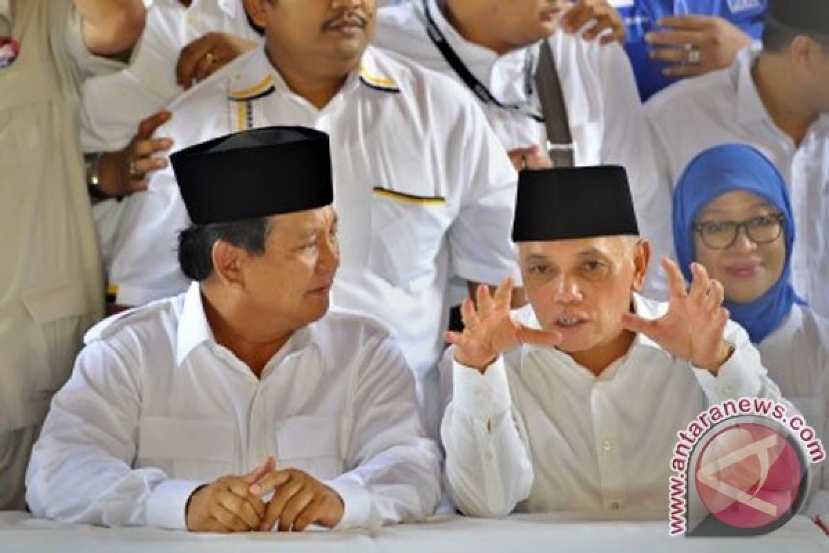 Prabowo to build Trans Sumatra highway