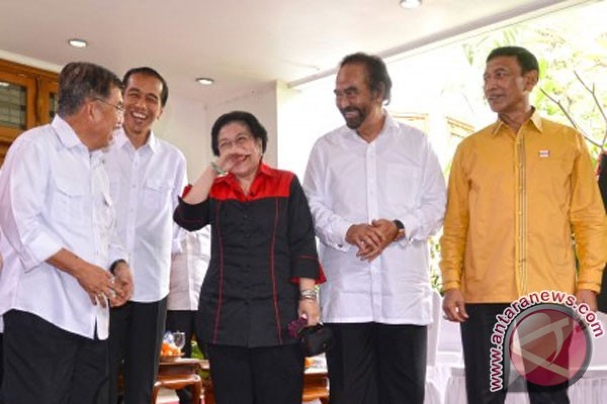 Hasto nilai wajar kader tempati posisi kementerian strategis