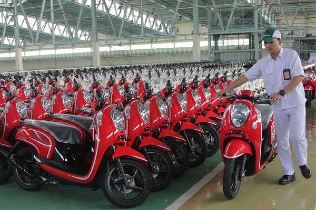 New Honda Scoopy-FI dengan fitur baru