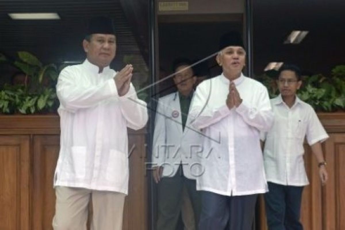 Suhardi: Bahasa Tubuh SBY Sinyalkan Dukung Prabowo-Hatta
