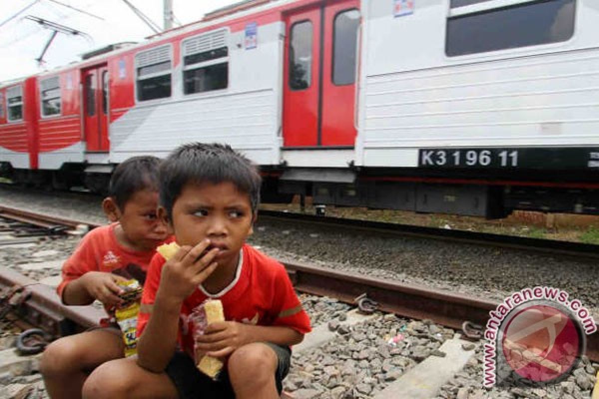 Berilah nutrisi yang cukup agar anak berkembang di periode emas