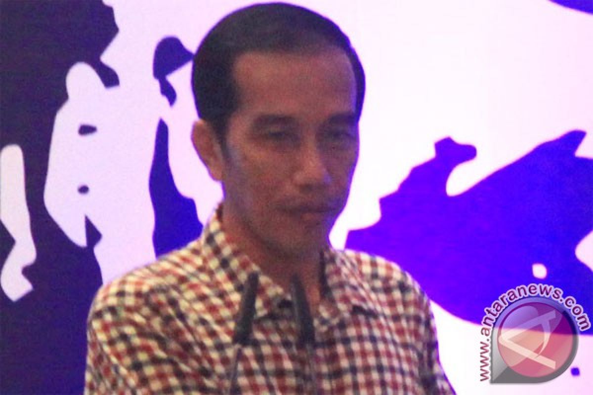 Pengusaha Bandung bagikan "Keripik Jokowi"