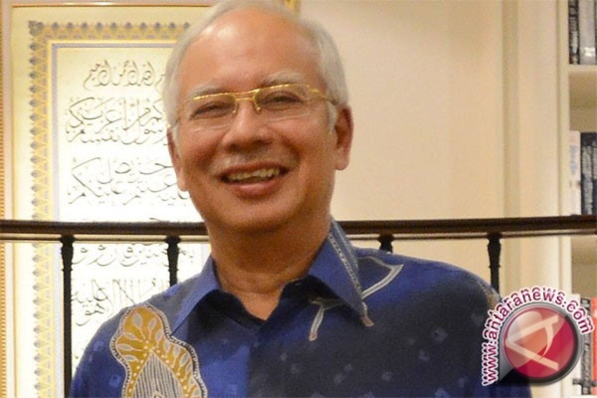 Najib Razak didakwa terima suap