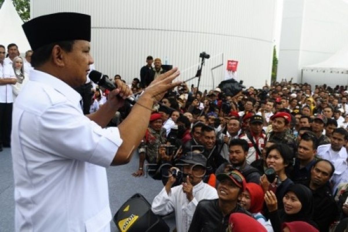 Prabowo Puji ARB Sebagai Kebanggaan Bangsa