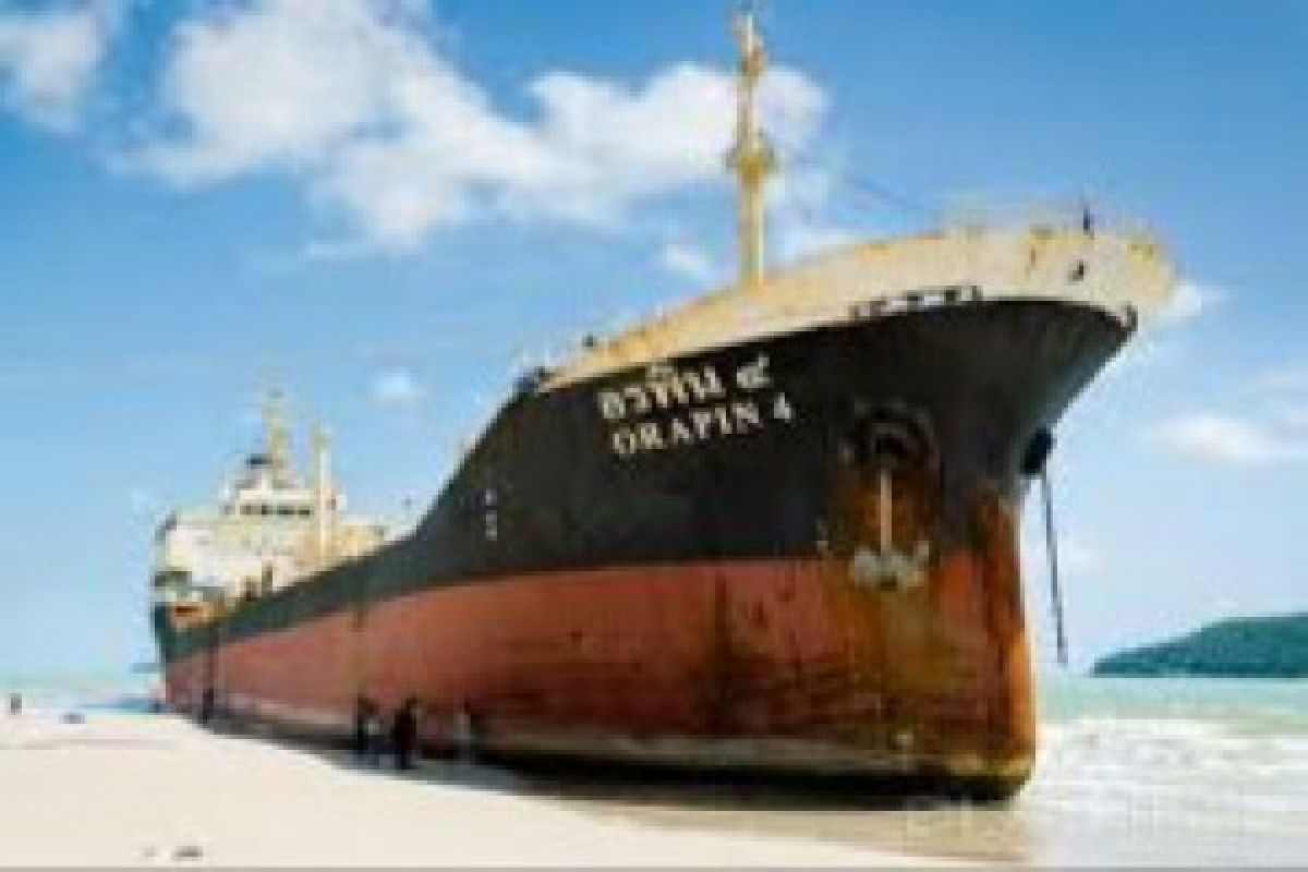 Pembajak Bebaskan Kapal Tanker Singapura