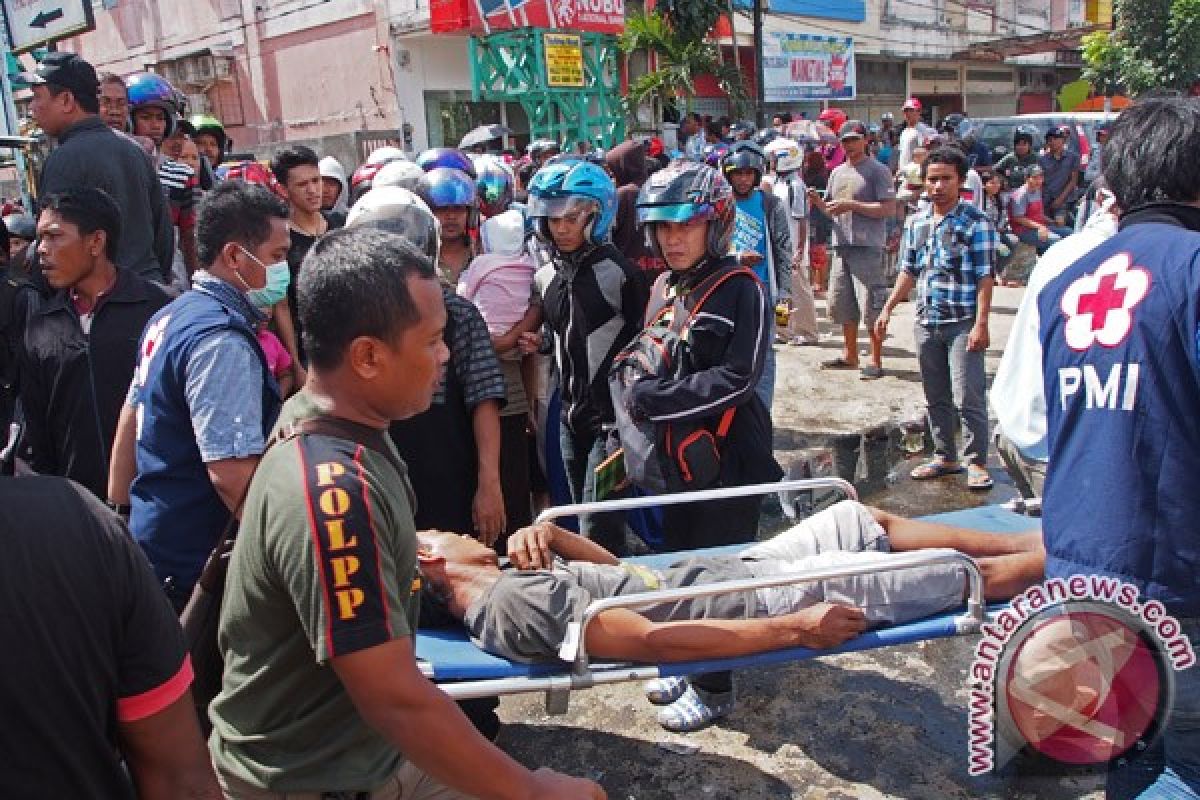 Korban tewas ruko ambruk jadi empat orang