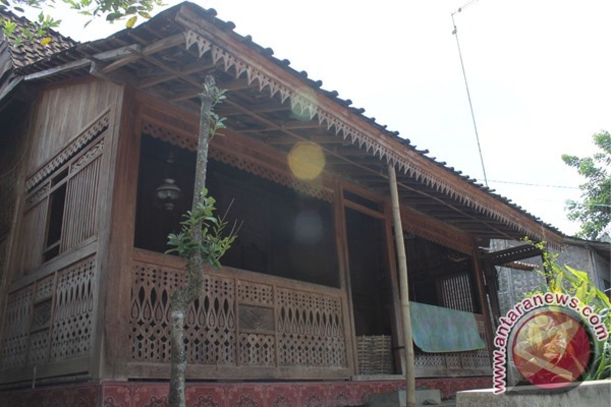 Kehilangan jarak di Rumah Osing