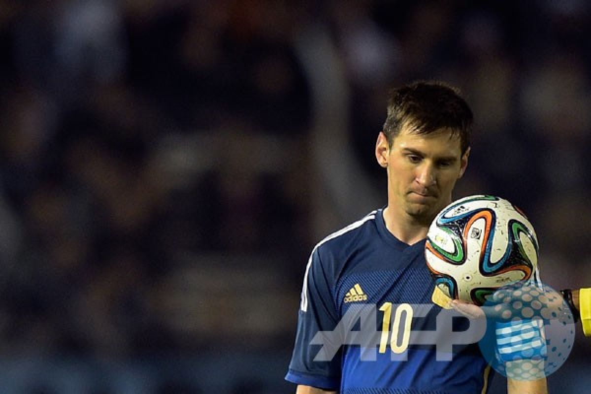 Argentina duetkan Messi dengan Aguero hadapi Bosnia