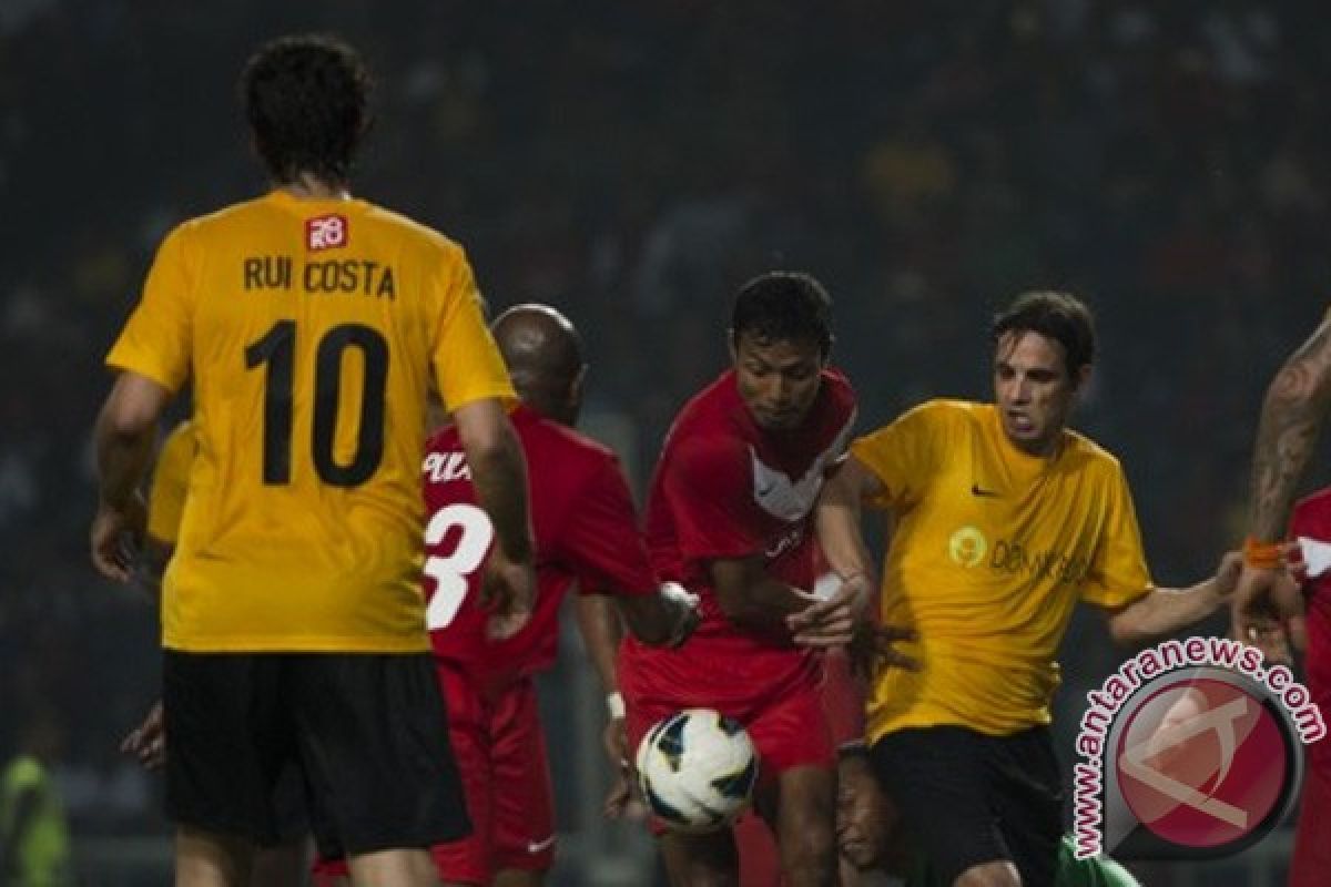 Football Legends kalahkan Indonesia Legends 5-2