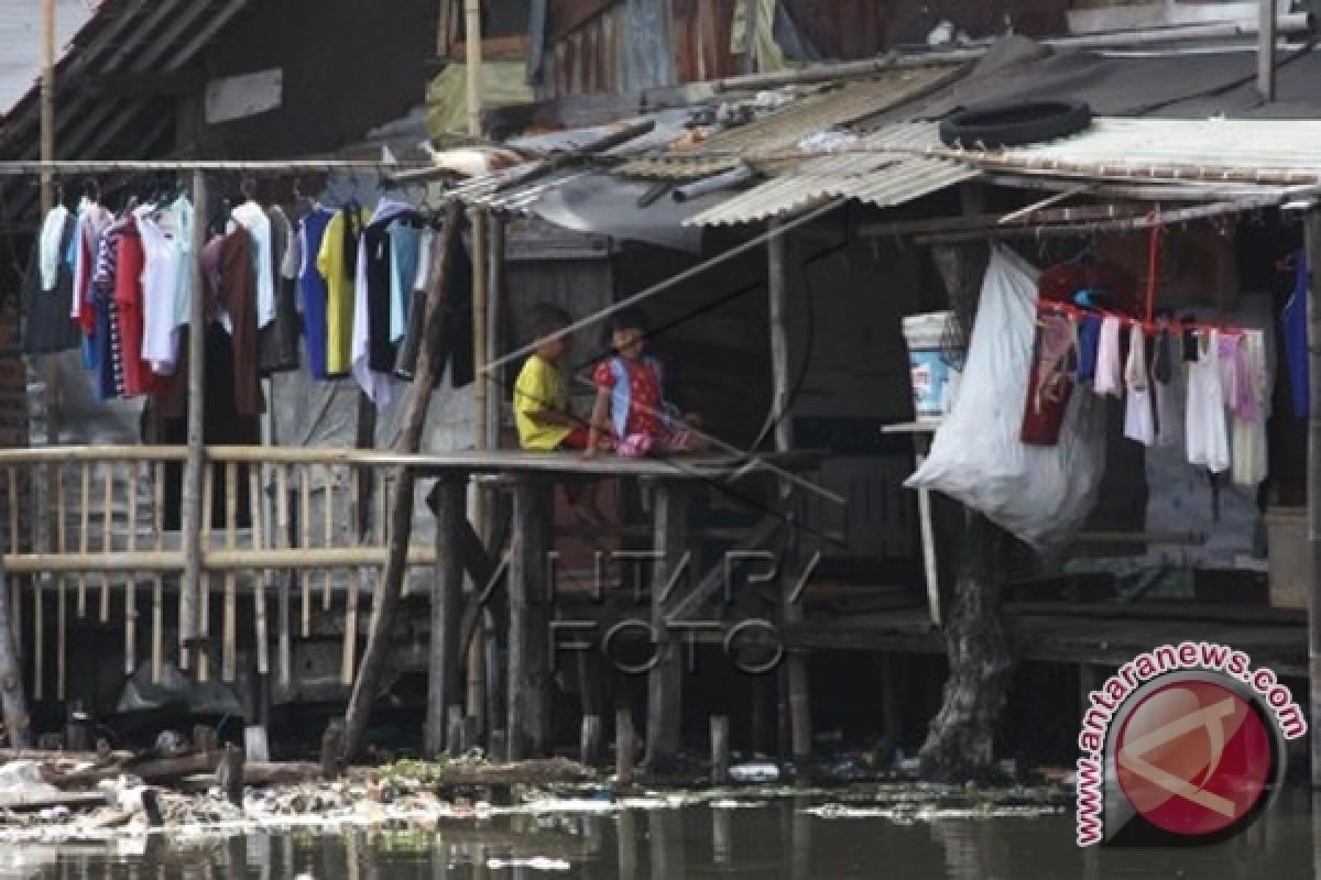 Warga Miskin Tanah Laut 4,33 Persen