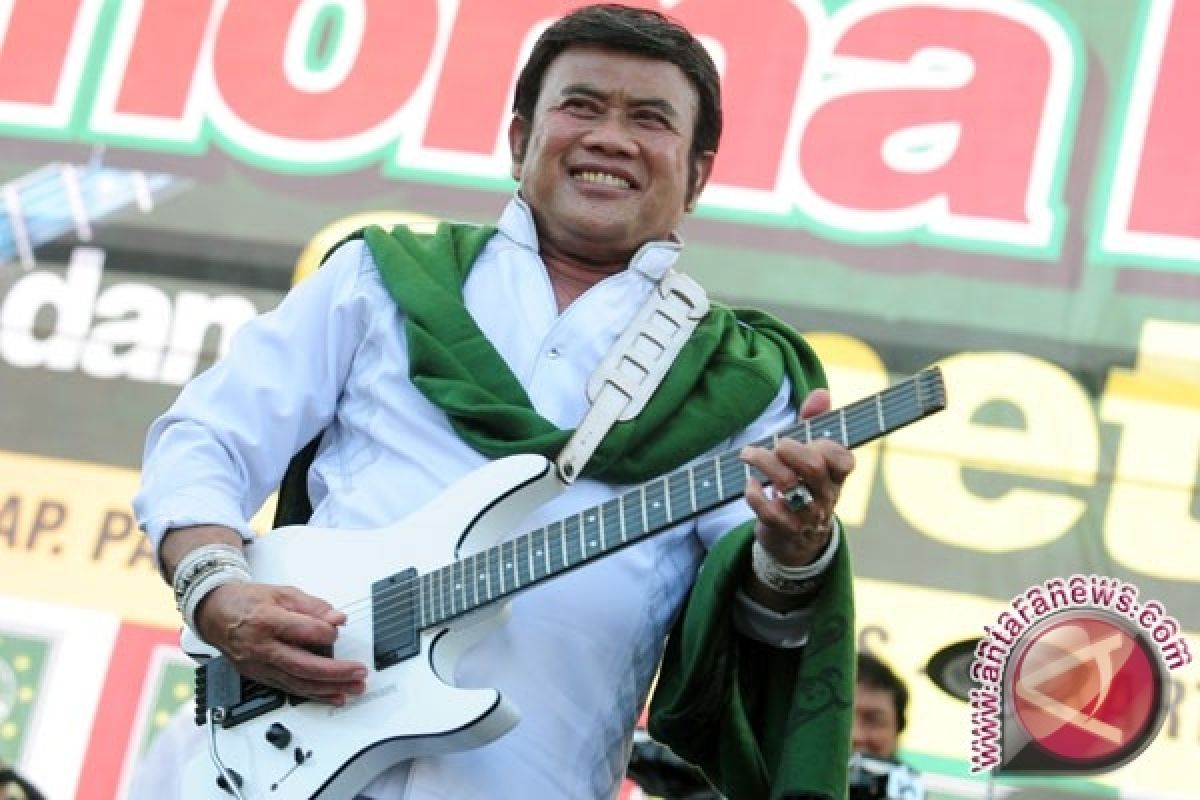 Rhoma Meriahkan Kampanye Prabowo - Hatta 