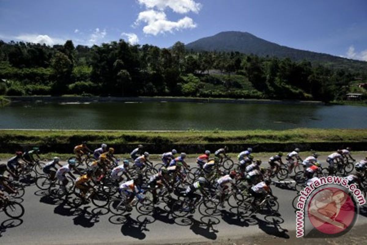 Zargari kokoh di puncak klasemen Tour de Singkarak