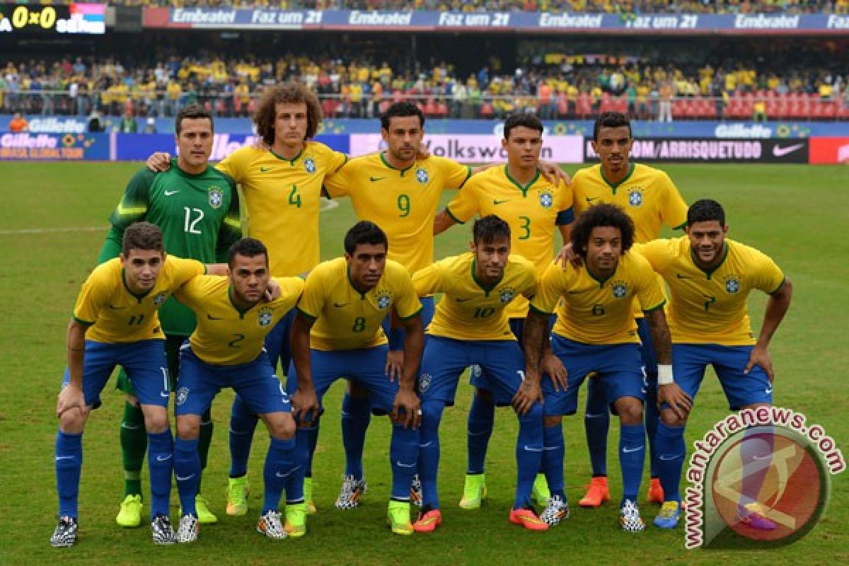 Pele terjebak macet ketika Brazil bertanding