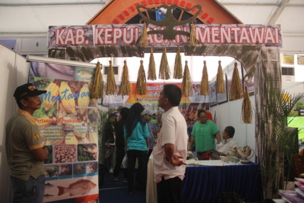 Wisata Bahari Mentawai ada di Padang Fair  2014