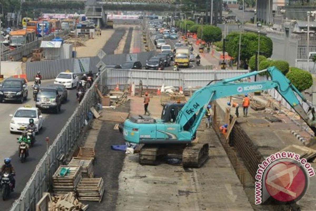 Kemenpora sesalkan pernyataan Ahok soal stadion