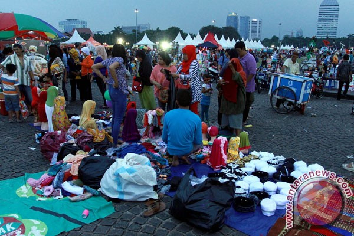 Berburu barang murah di PRJ Monas 2014 