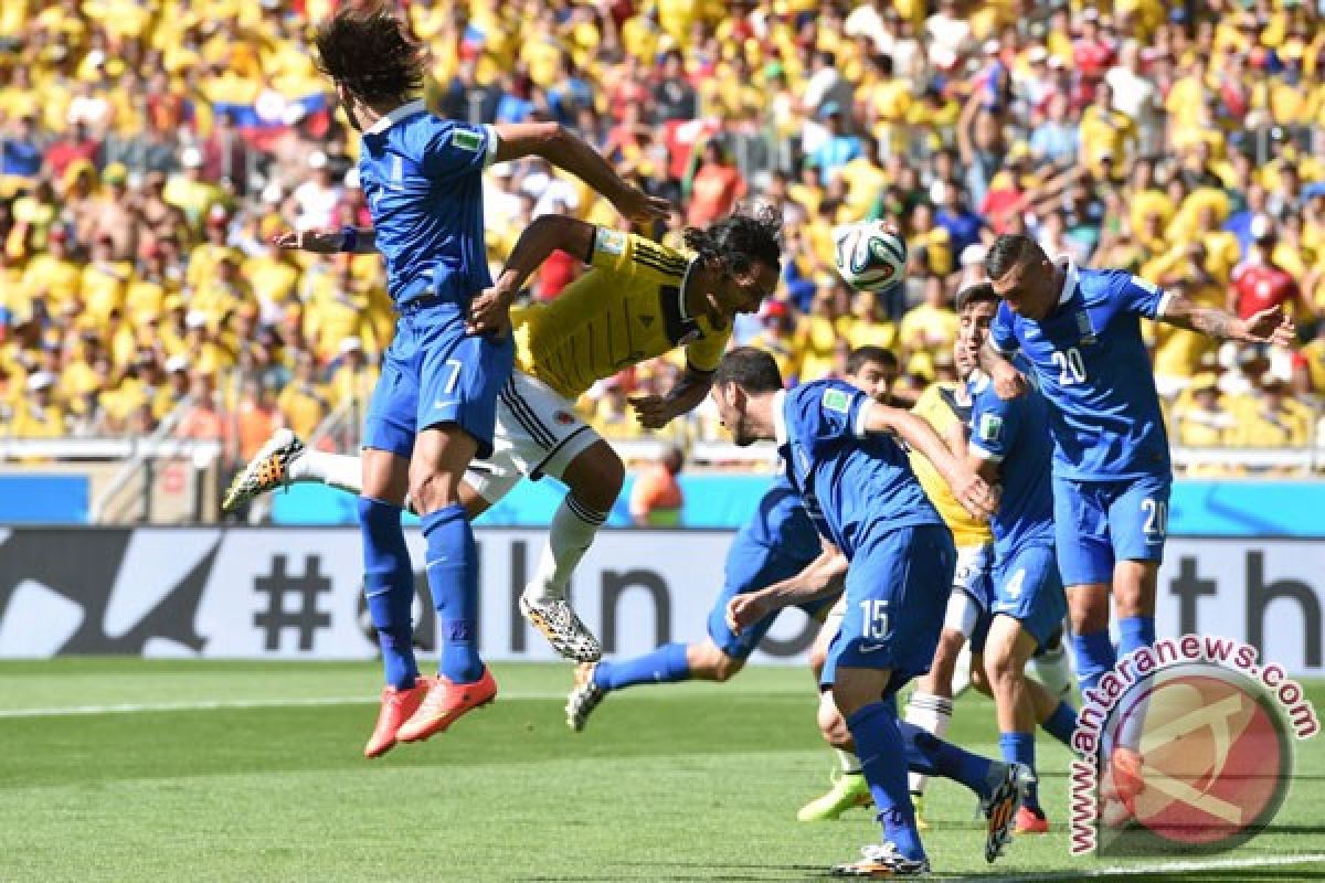 Kolombia unggul sementara 1-0 atas Yunani di babak pertama