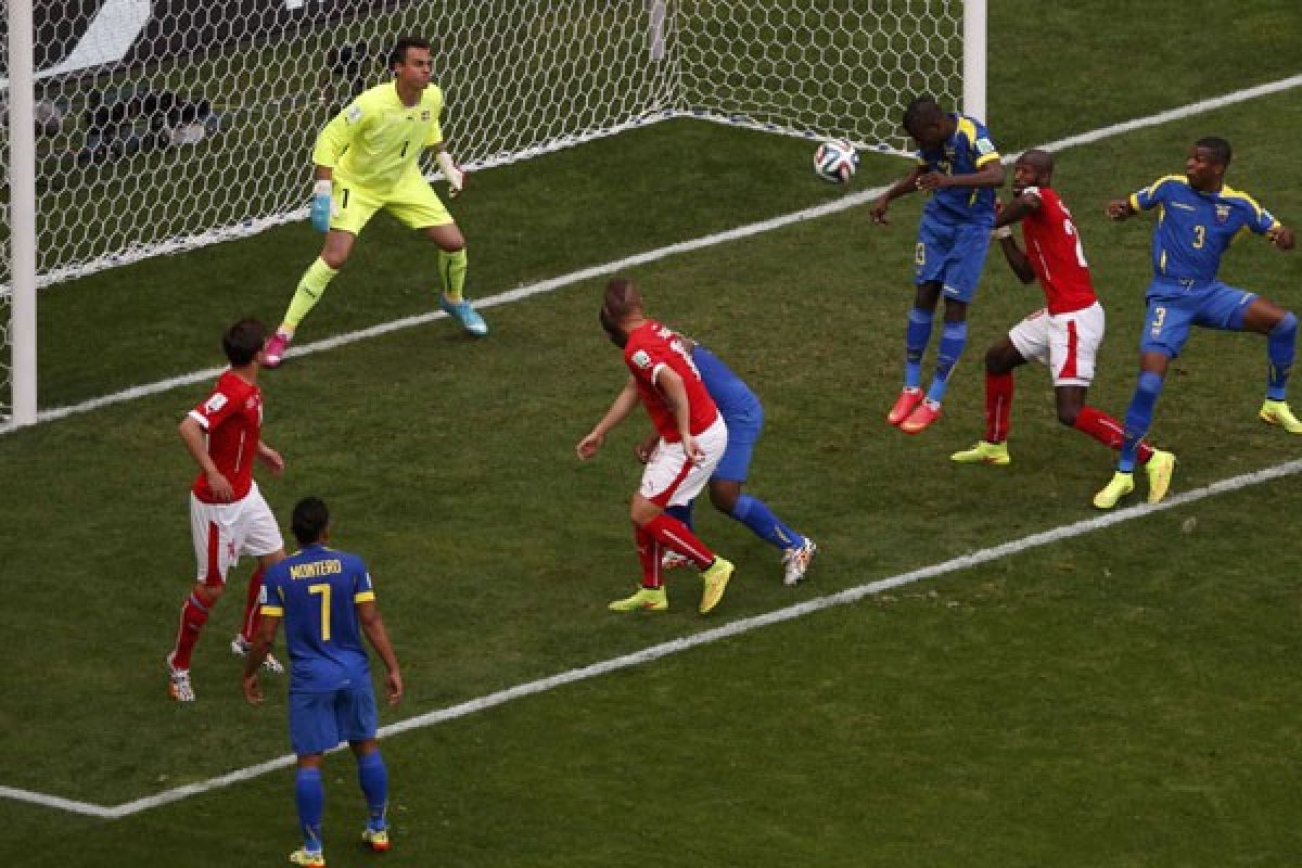 Dua menit masuki babak kedua, Swiss samakan kedudukan