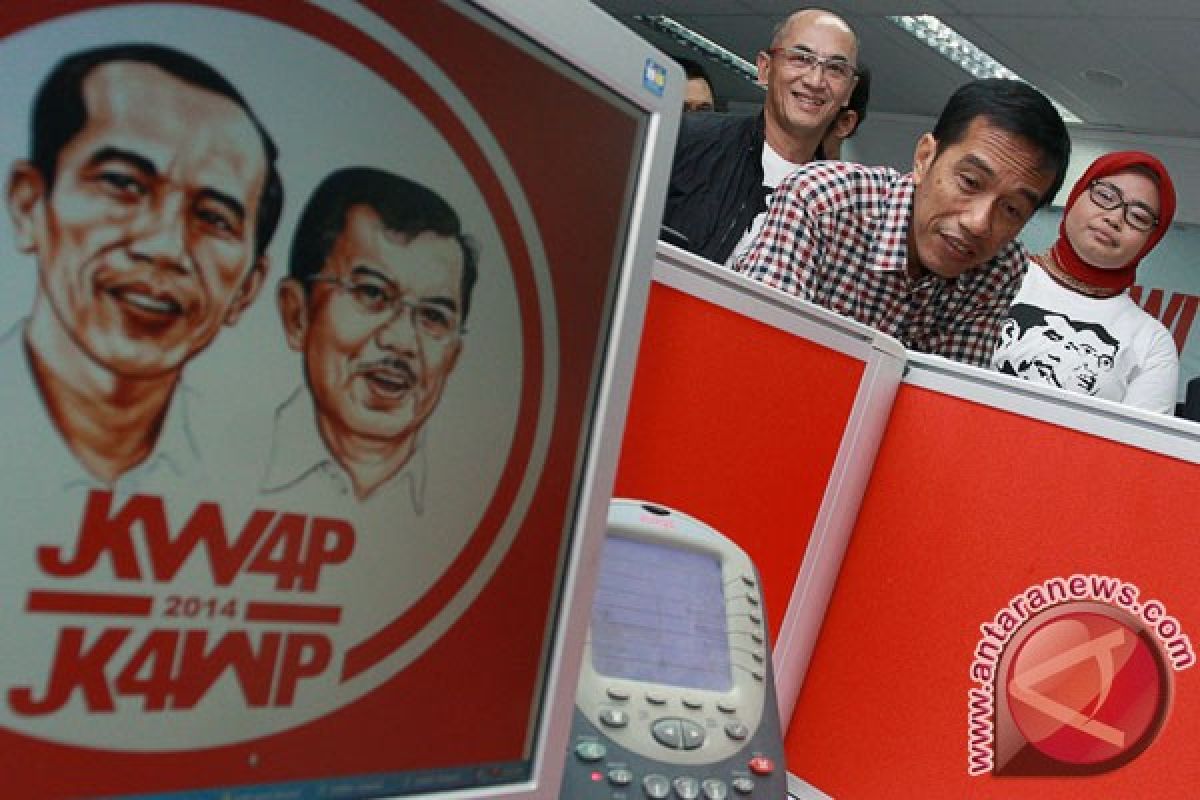 7 dari 9 lembaga survei unggulkan Jokowi-JK