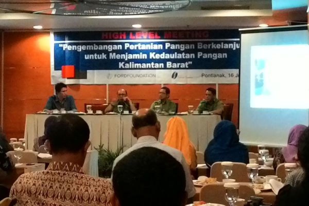 Bappeda Sambas : Sulit Mencari Petani Muda