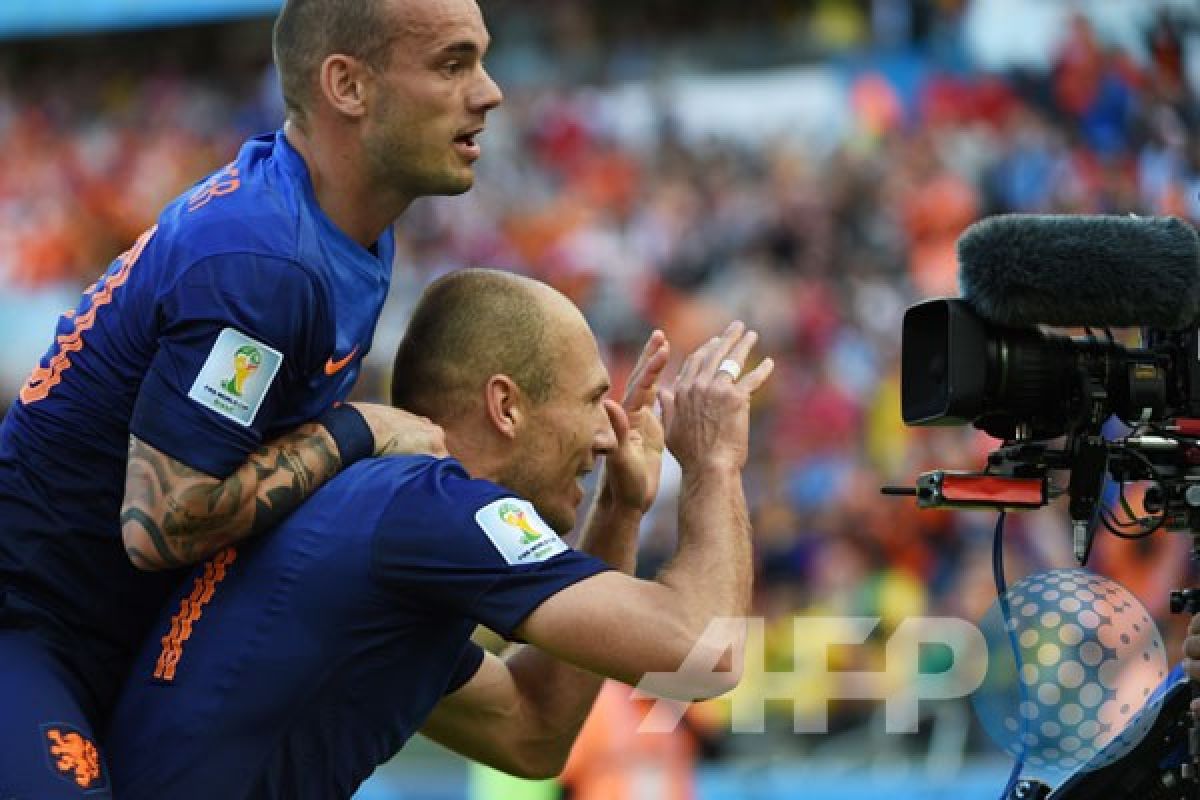 Belanda vs Australia 1-1 pada babak pertama