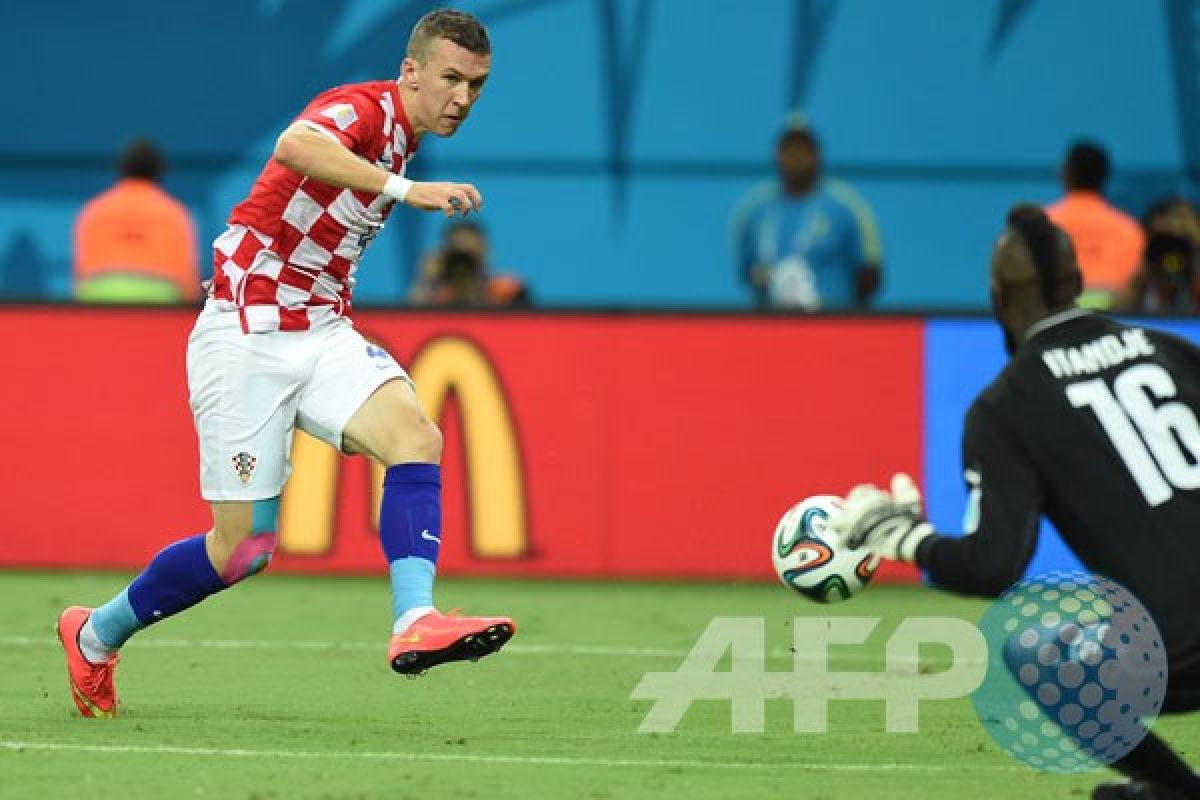 Ivan Perisic gandakan keunggulan Kroasia