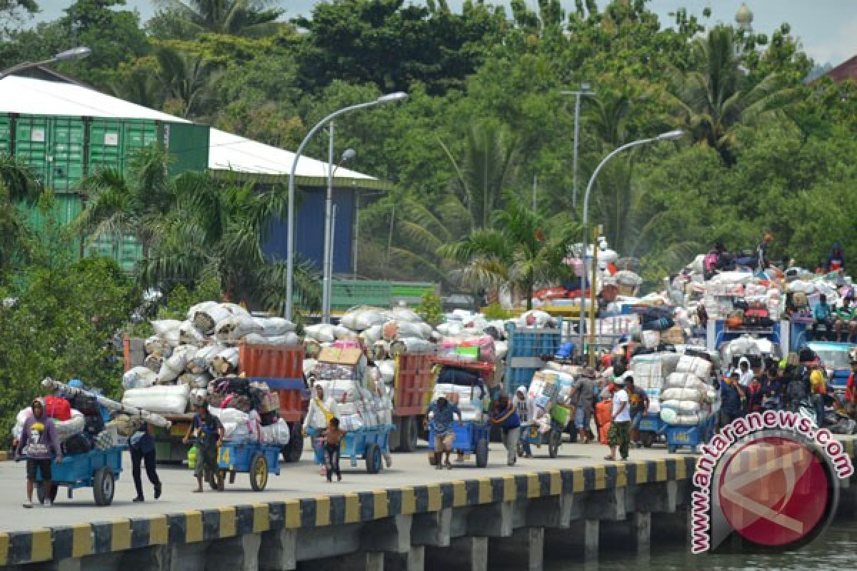 Warga perbatasan pindah ke Malaysia karena ekonomi