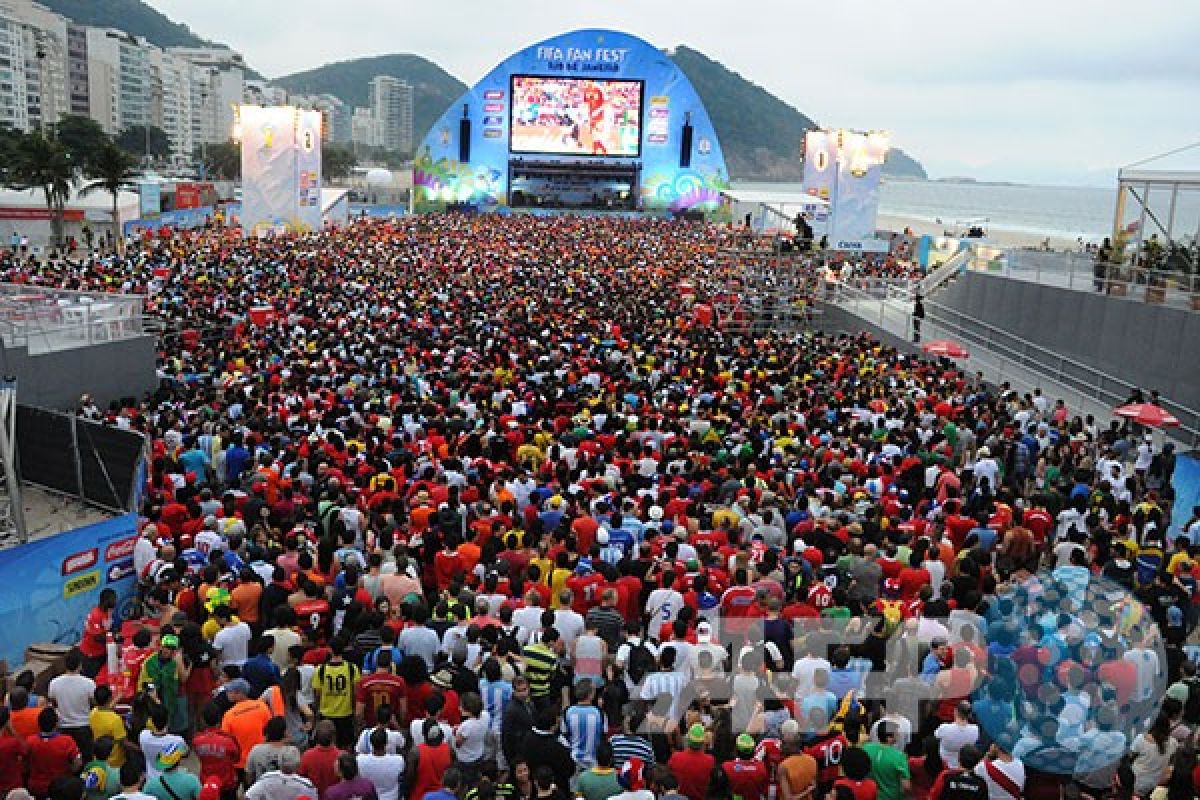 Pemerintah Rio de Janeiro tangani pendukung-pelancong di Pantai Copacabana