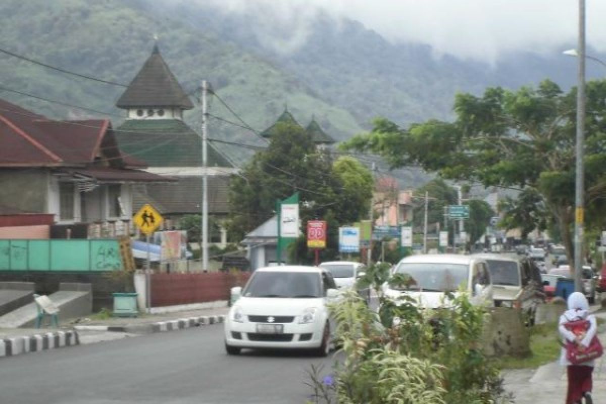 DPRD Padang Panjang Minta Pemkot Tata Kota
