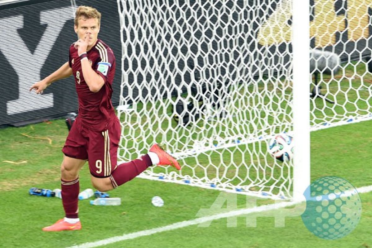 Rusia unggul 1-0 lewat gol cepat Kokorin