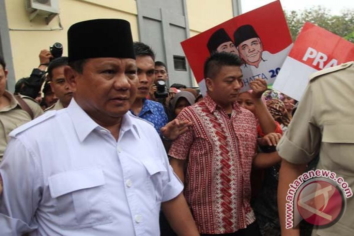 Prabowo kampanye di areal persawahan Ciparay  Bandung