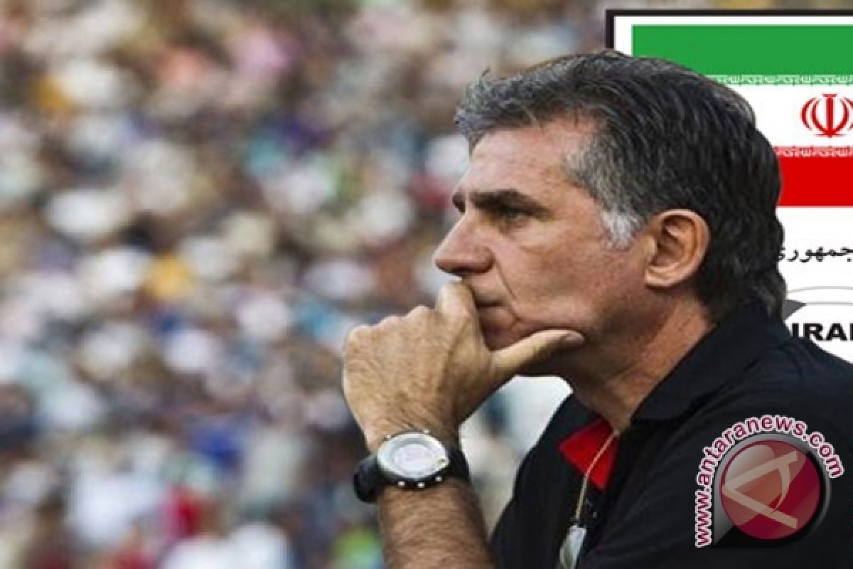 Pelatih Queiroz kecam Nike yang tak mau pasok sepatu pemain Iran