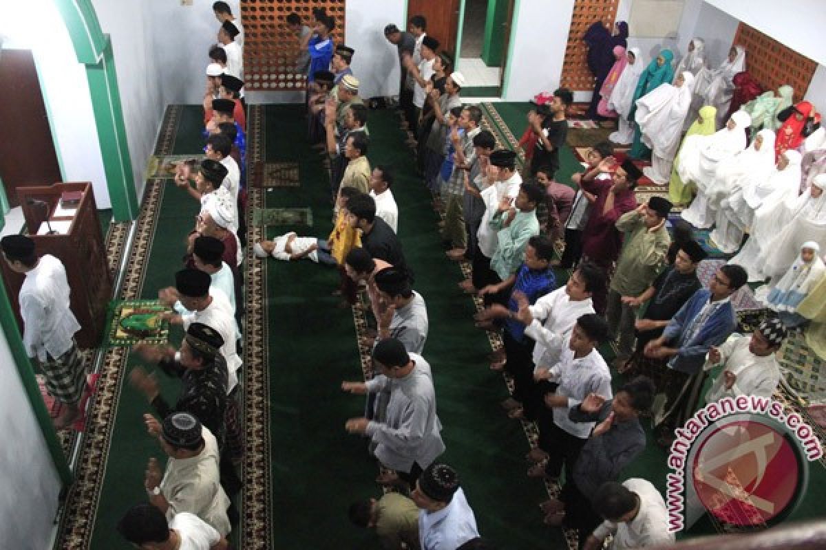 Masjid Alfalah Riau datangkan imam asal Palestina