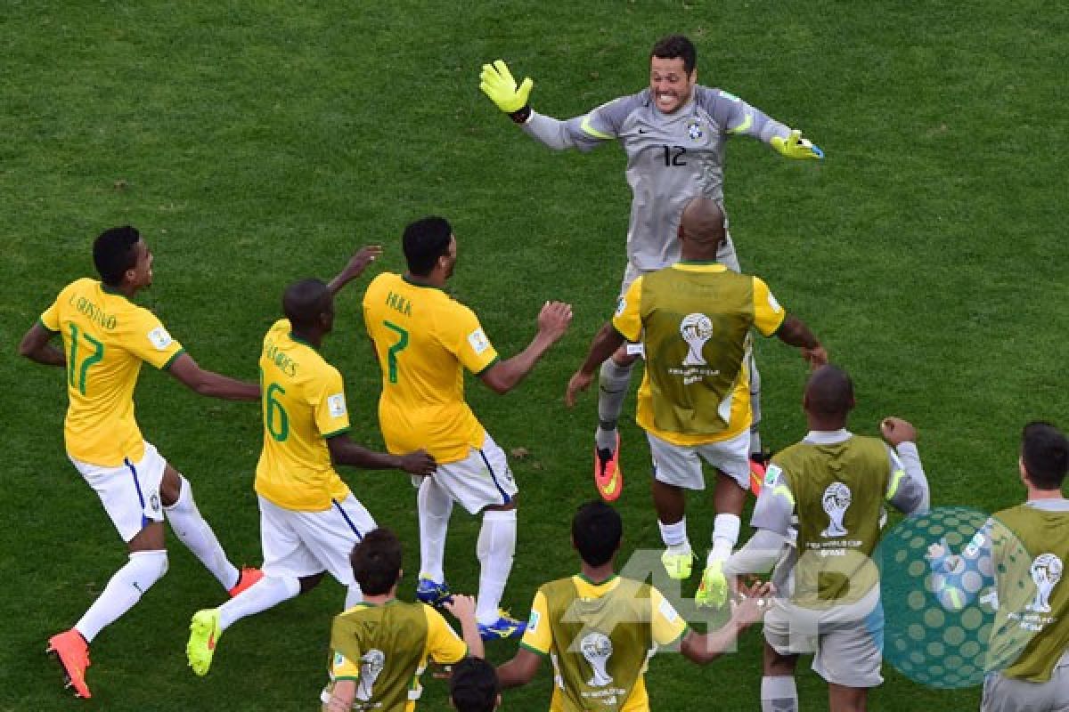 Menang adu penalti, Brasil lolos ke perempatfinal