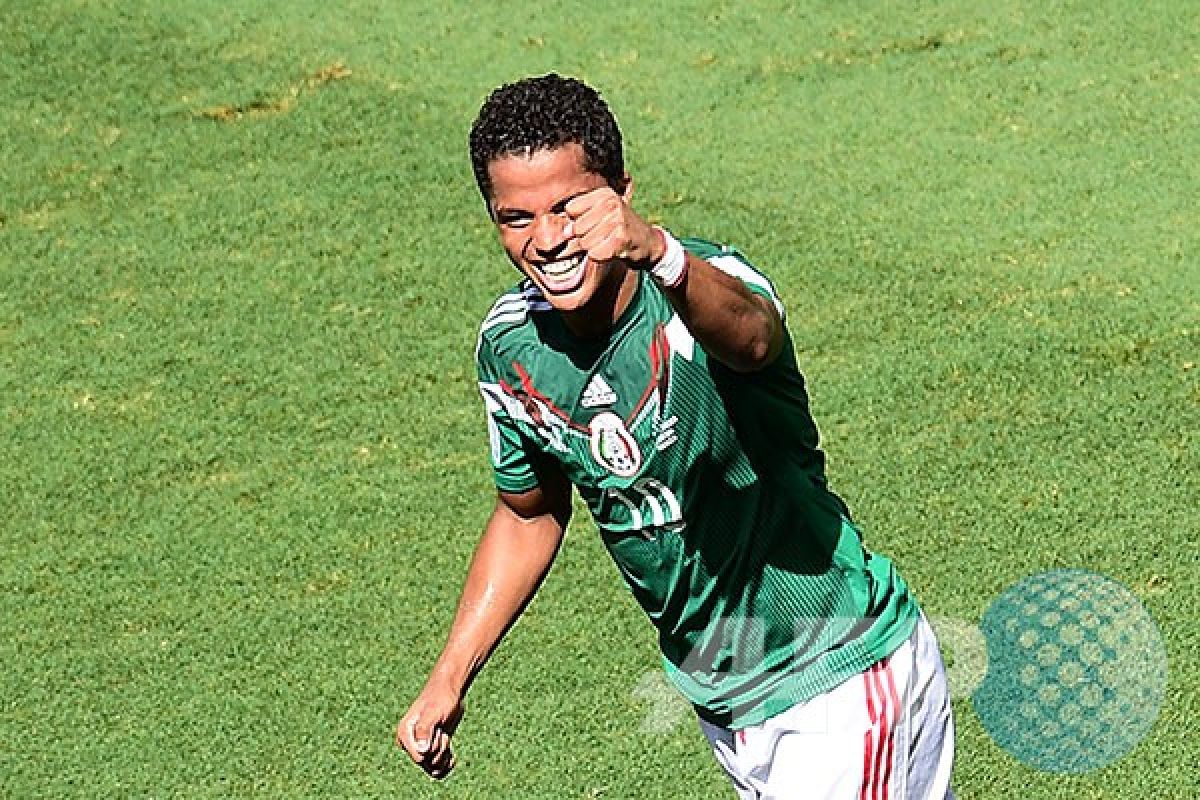 Dos Santos bawa Meksiko unggul 1-0
