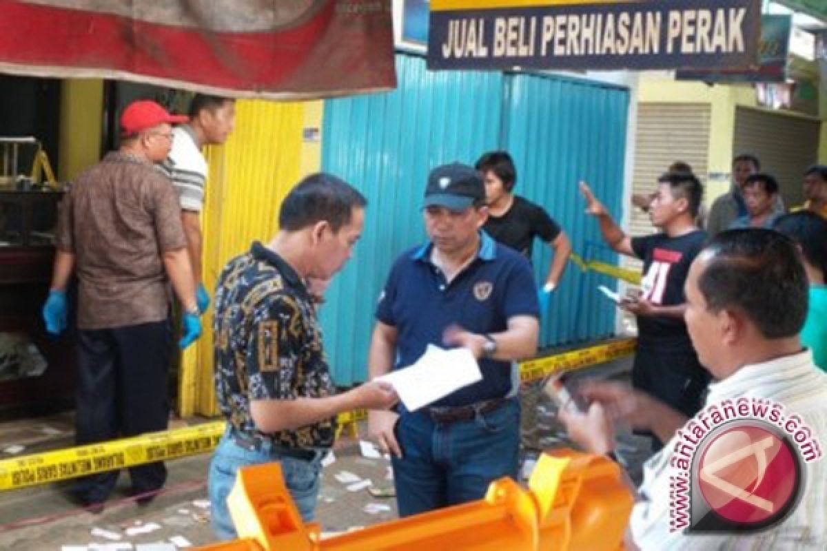 Perampok Gasak Toko Emas Banjarmasin Dua Tewas