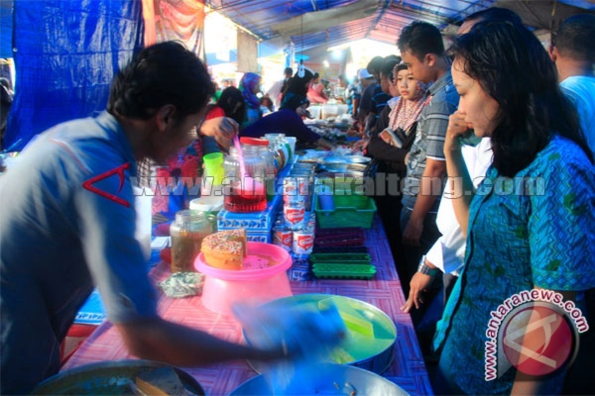 127 Pedagang Ramaikan Pasar Kue Ramadhan Barut