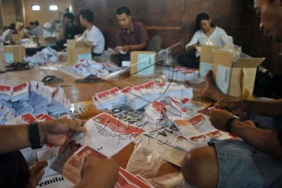 KPU Purwakarta mulai sortir surat suara