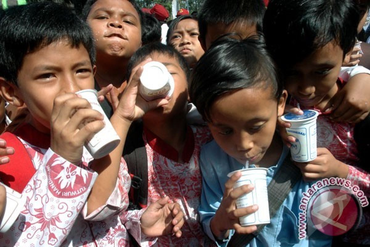 Distan Bogor sosialisasikan gemar minum susu