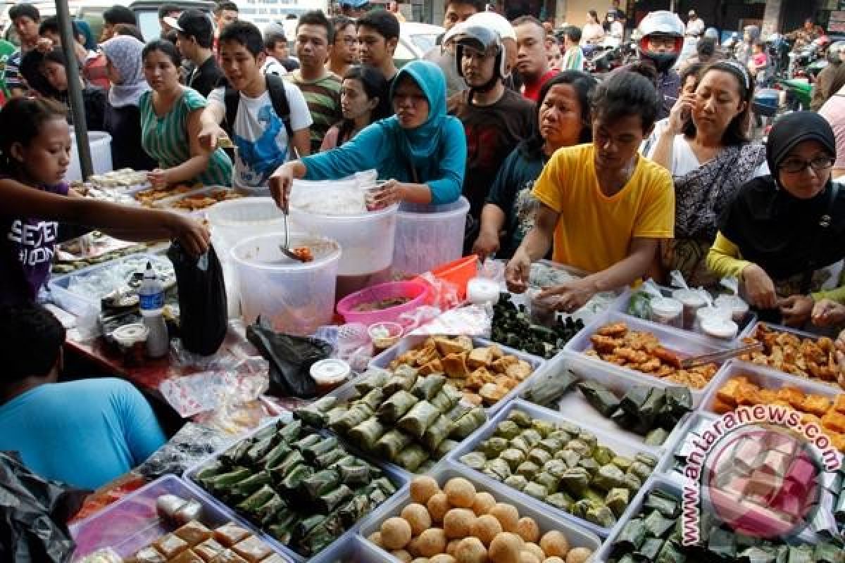 Dinkes Bogor awasi penjualan makanan untuk berbuka