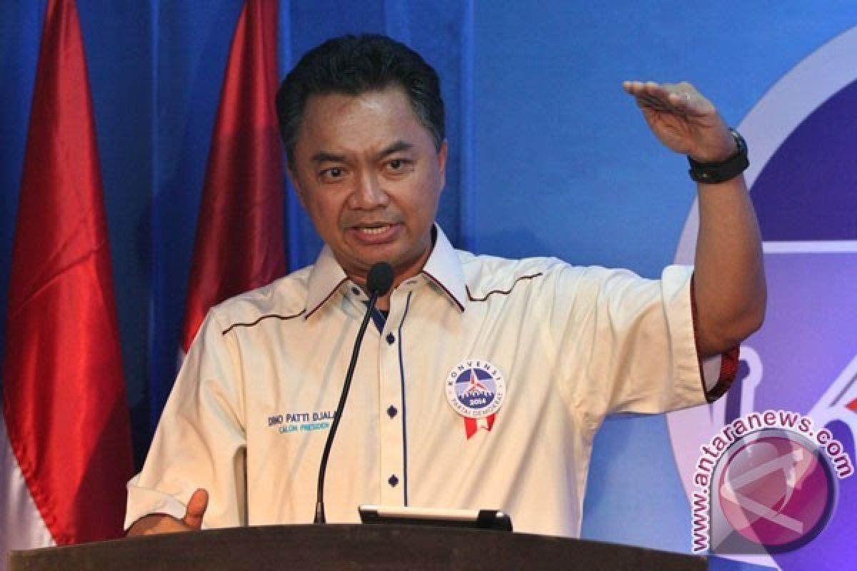 Presiden Lantik Dino Patti Djalal Sebagai Wakil Menlu